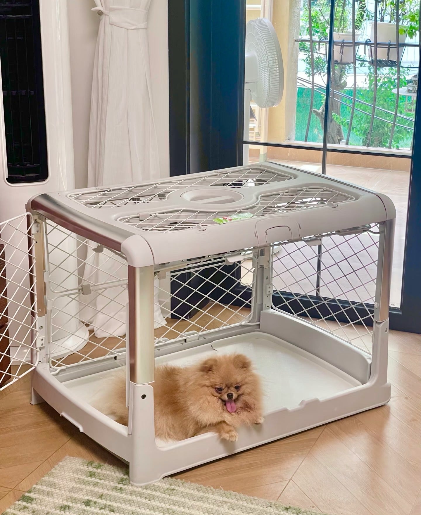 🦮Foldable pet cage with wheels – a high-quality, portable pet cage, providing a safe, stylish, and convenient indoor living space for your pet.