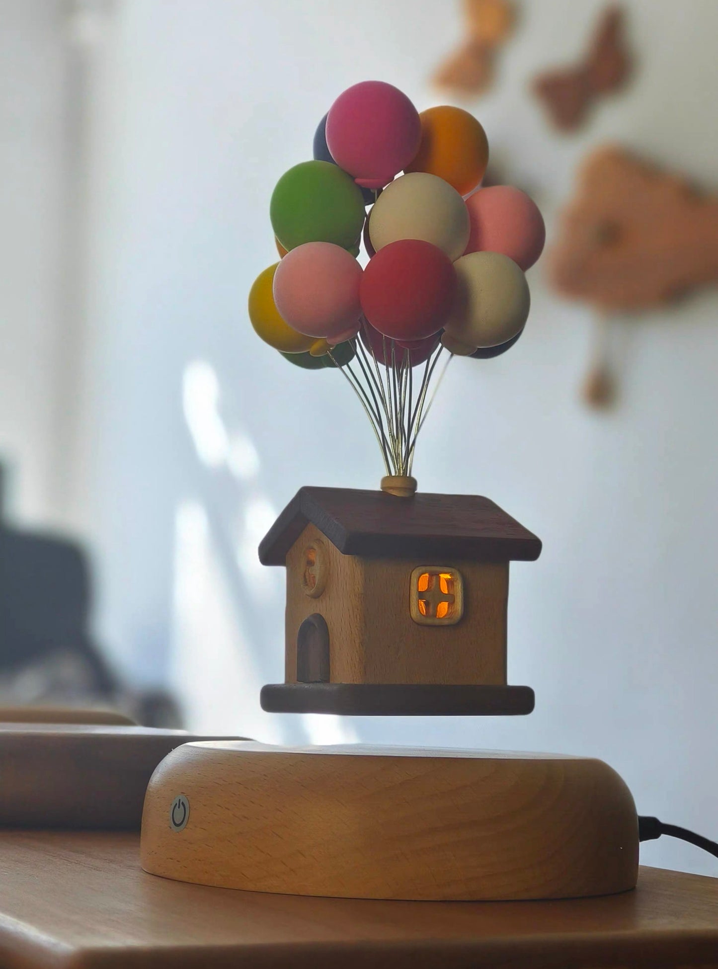✨Floating House Lamp: A magnetic levitating night light and kinetic art sculpture.