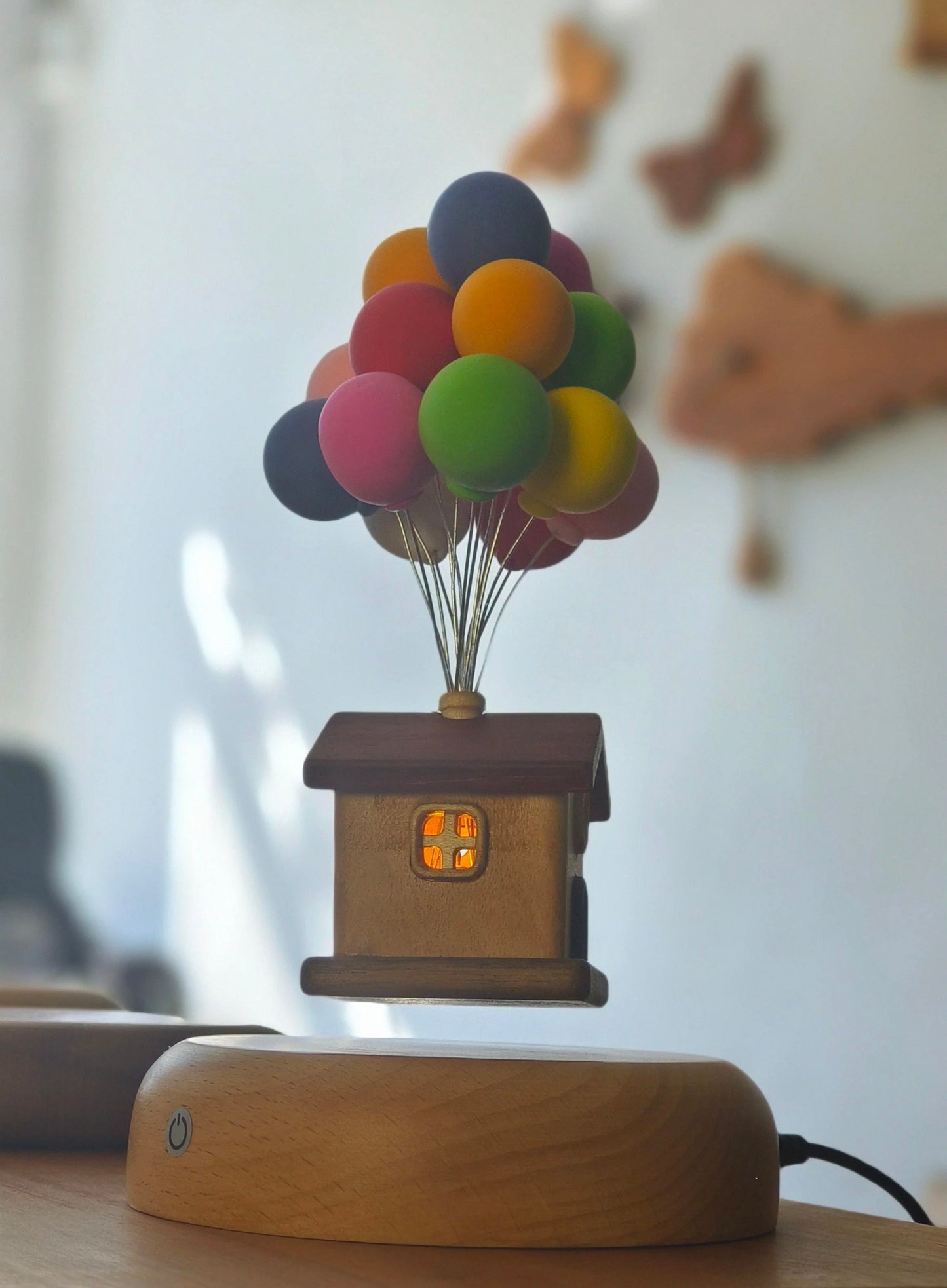 ✨Floating House Lamp: A magnetic levitating night light and kinetic art sculpture.