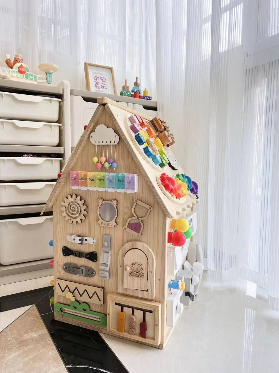 🎁Montessori wooden busy board,for developing basic life skills and fine motor skills in children; a learning and educational activity board for preschoolers.