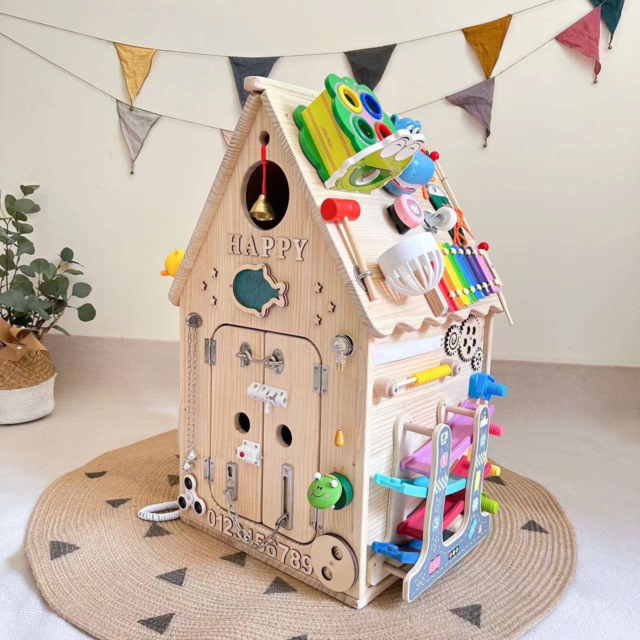 🎁Montessori wooden busy board,for developing basic life skills and fine motor skills in children; a learning and educational activity board for preschoolers.